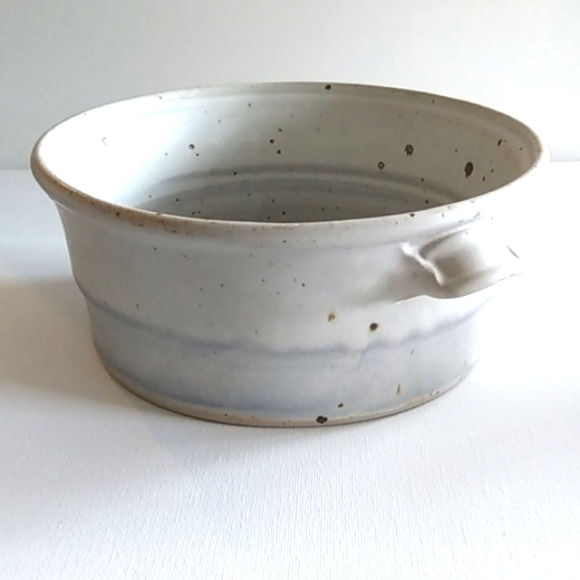 Stoneware pottery artist signed SH serving bowl - Picture 12 of 12